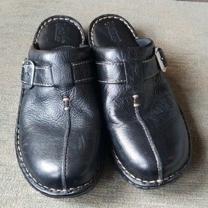 BORN black leather slip on shoes